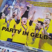 Party in Gelb -Titelbild der Handballwoche